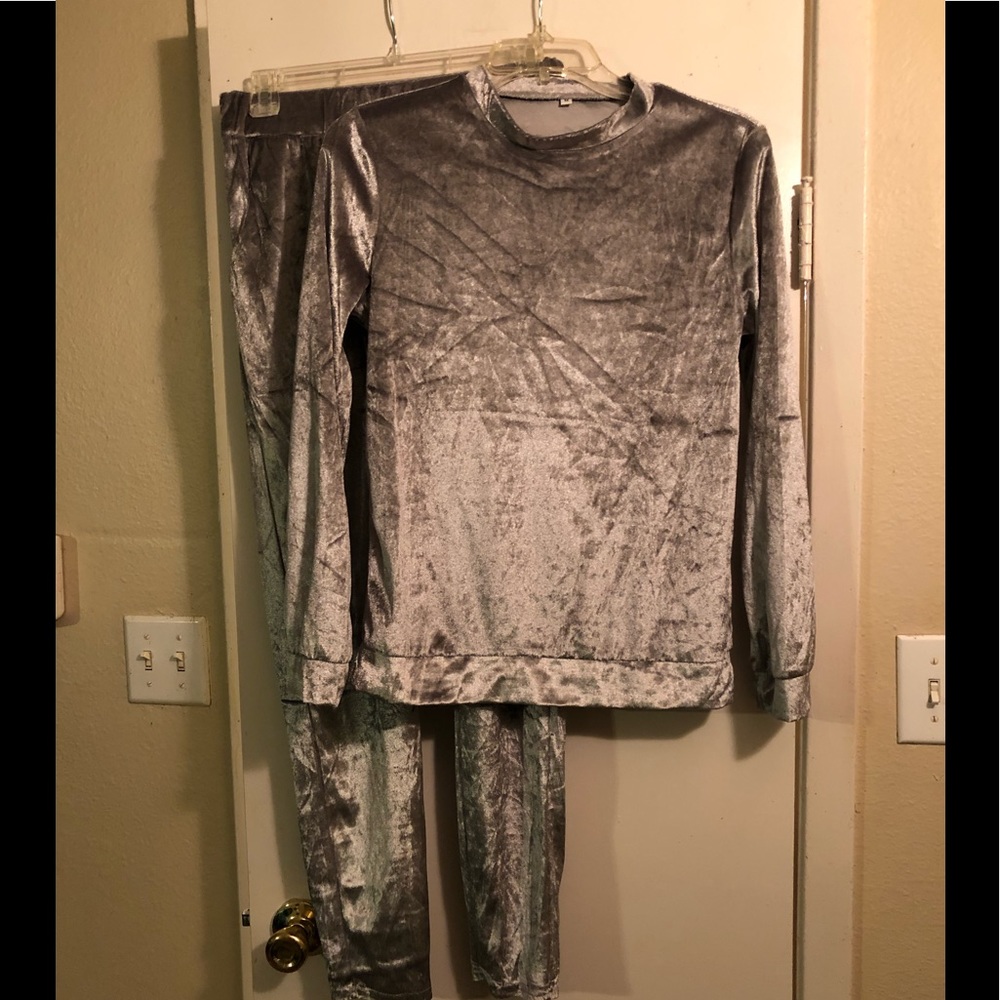 Jogging Suit